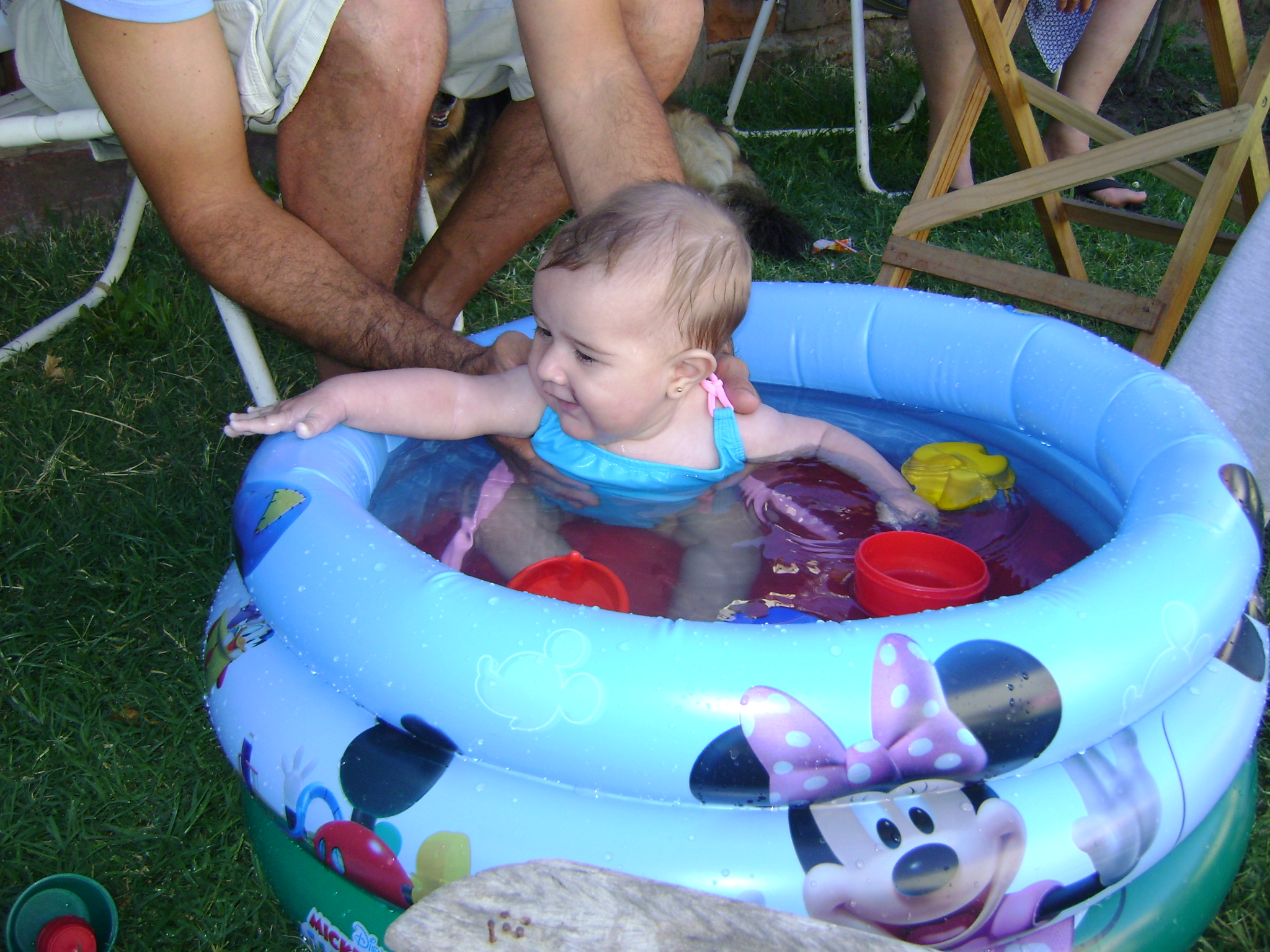 fotos/2010-12-08 - Iara bici y pileta/DSC03039.JPG